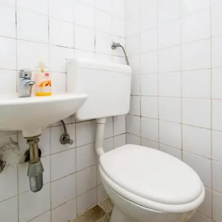 Kisic - Triple With Shared Bathroom 아파트 두브로브니크